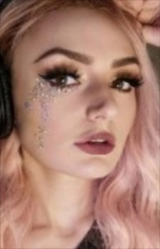 Li Manni, Maurine
